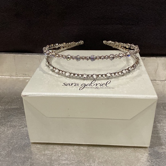 Swarovski Crystal Headpiece!  This headpiece was never worn! Brand New! - Picture 3 of 8